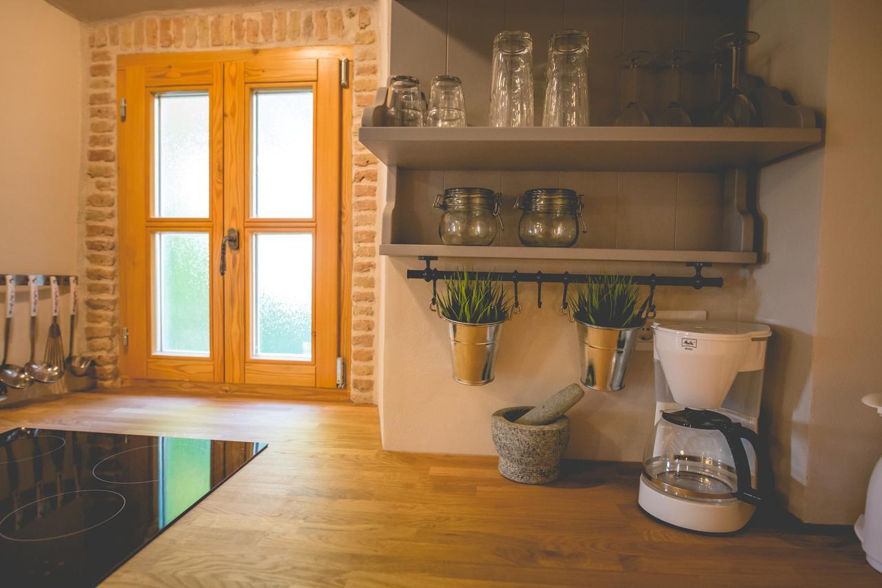 Holiday Home Jela Dobrinj Bagian luar foto